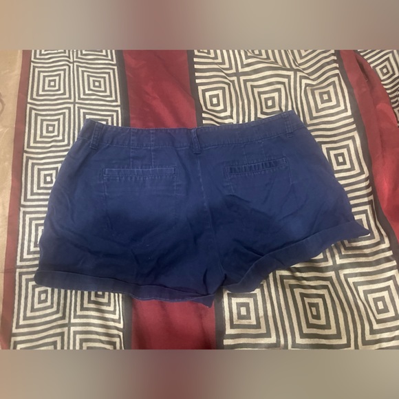 Shortd - Picture 2 of 3